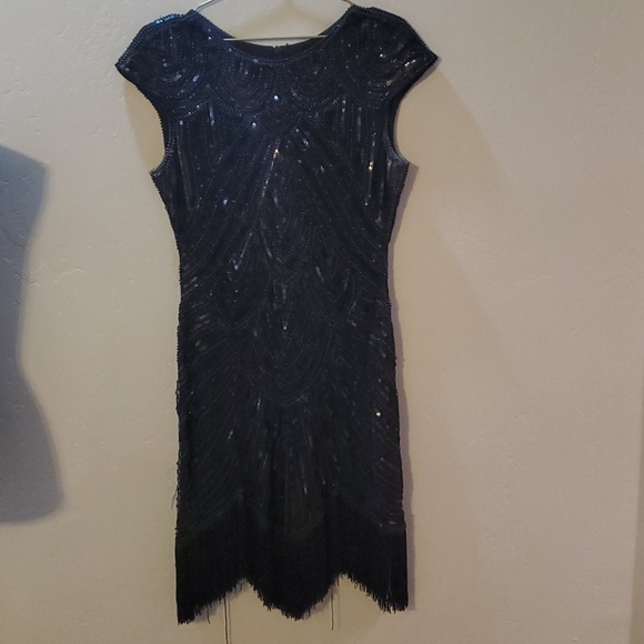 Dress - Picture 1 of 2